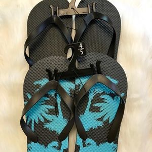 **SOLD** Boys Flipflop’s 2 Pair Bundle